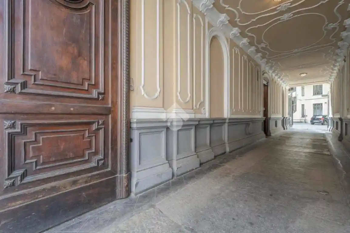 Quadrilocale via Pietro Micca 1, Via Roma, Torino - foto 2