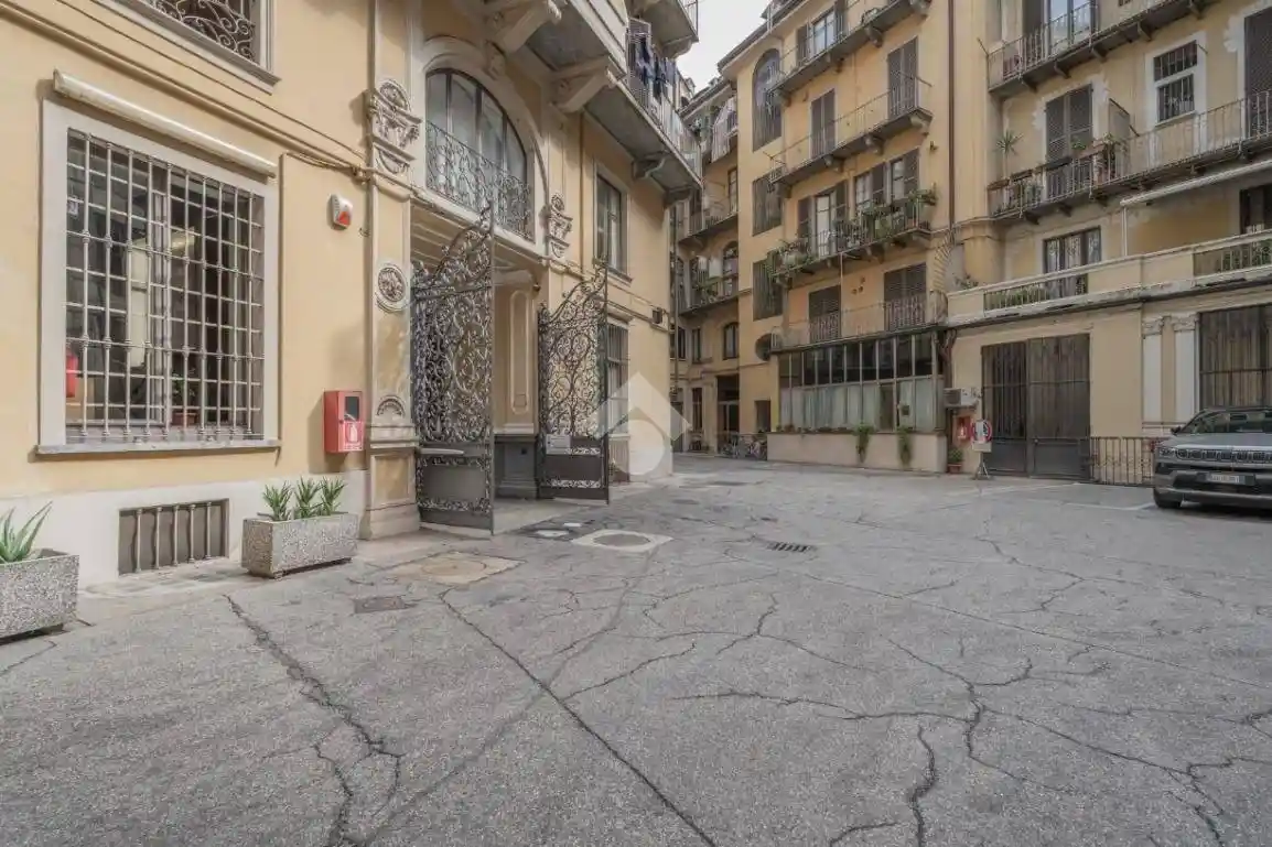 Quadrilocale via Pietro Micca 1, Via Roma, Torino - foto 4