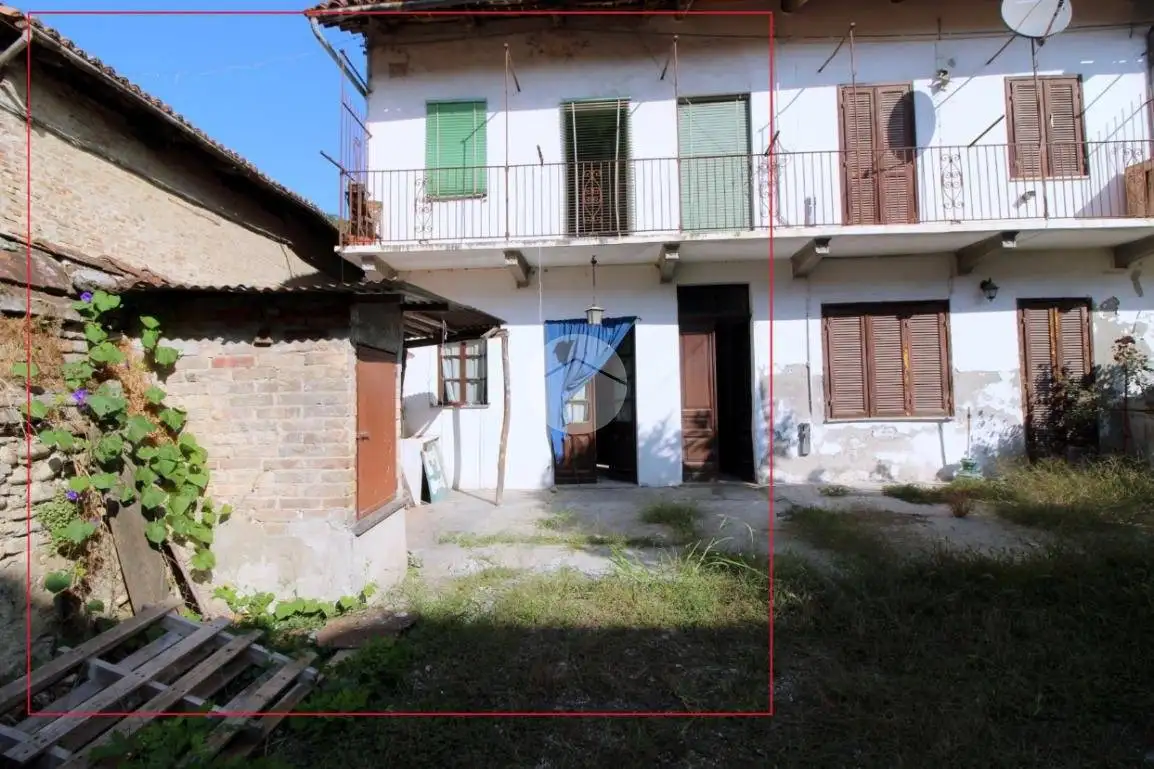 Rustico - Casale in vendita a Corneliano d'Alba