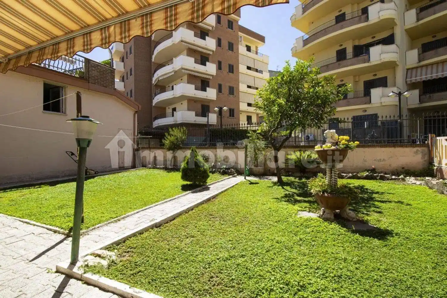 Villa unifamiliare via Cesare Battisti, 178, Lungomare Marconi, Alba Adriatica - foto 3