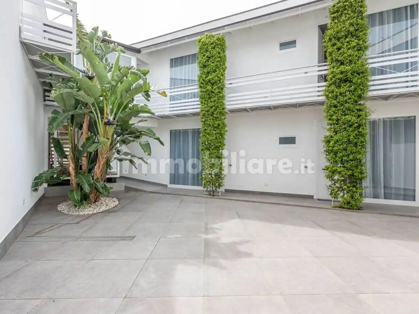 Palazzo - Edificio in Vendita - foto 2