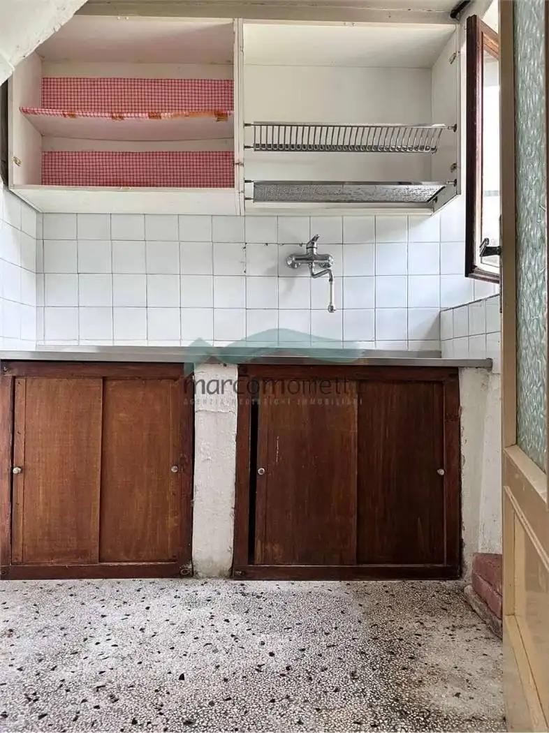 Villa unifamiliare, da ristrutturare, 300 m², Colle Umberto - foto 5