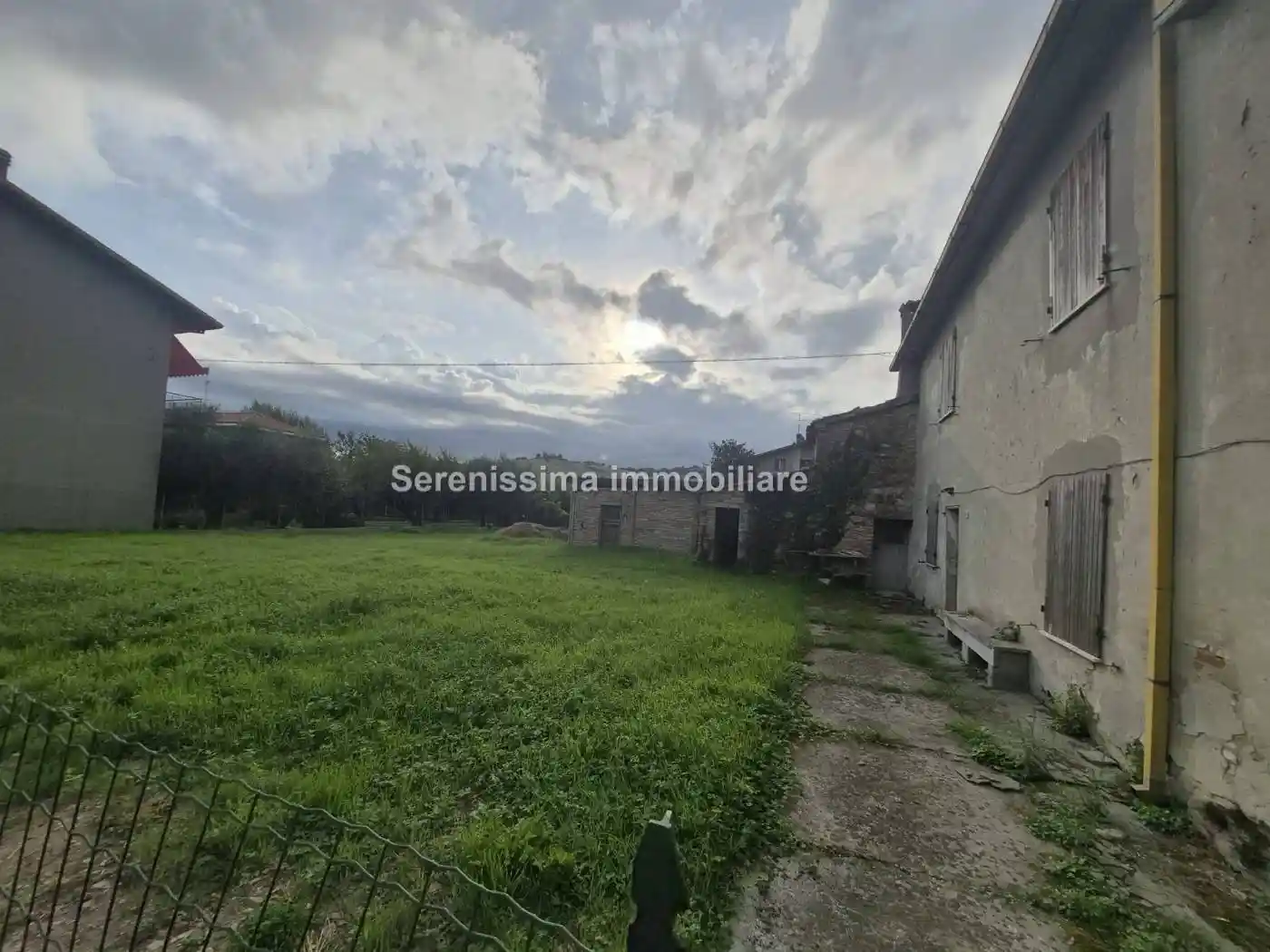 Casa indipendente in vendita a Vallefoglia