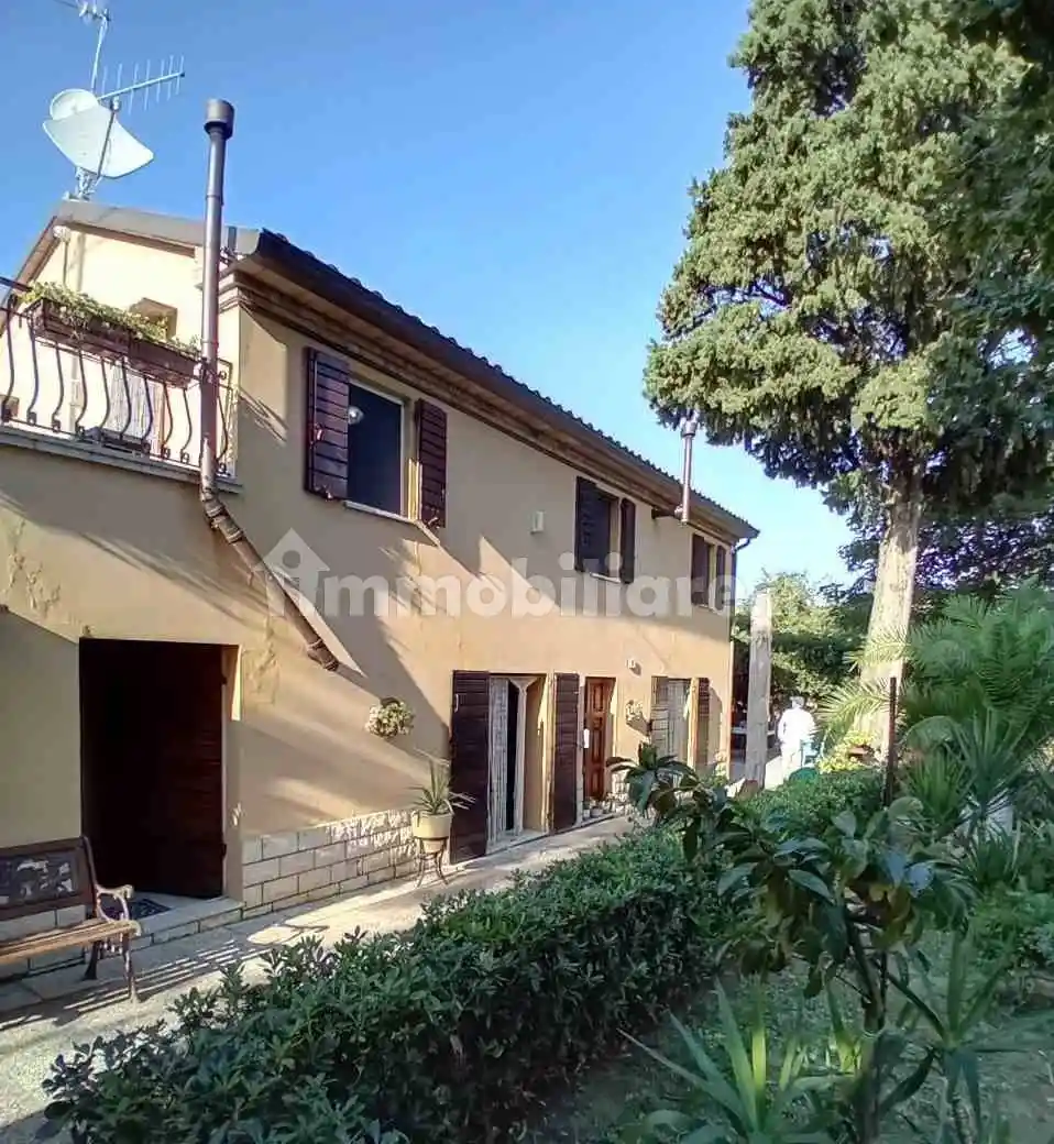 Rustico - Casale in vendita a Pesaro