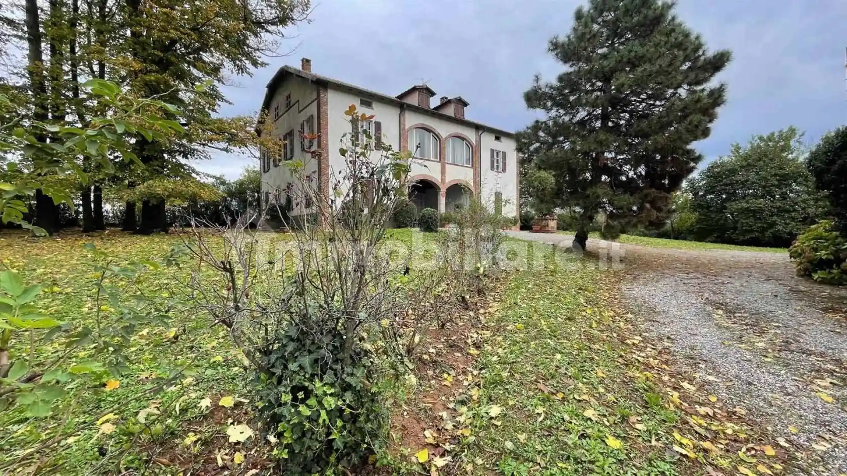 Villa unifamiliare, da ristrutturare, 1050 m², Correzzana - foto 2
