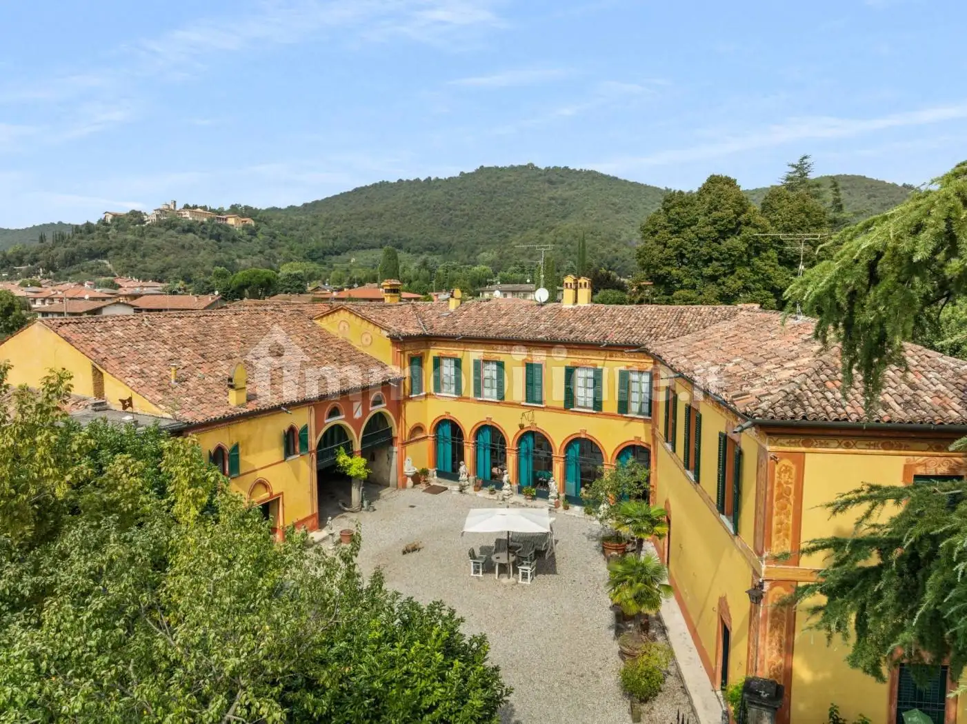 Rustico - Casale in vendita a Rodengo Saiano