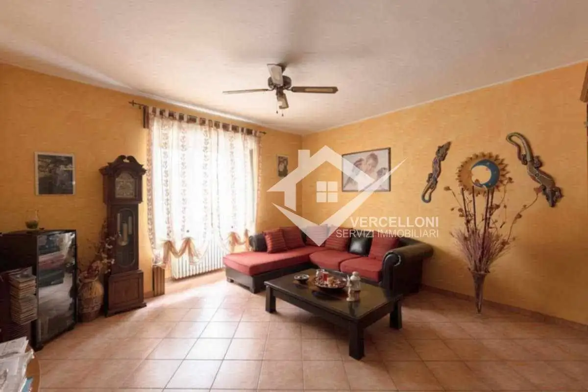 Casa indipendente in vendita a Biandrate