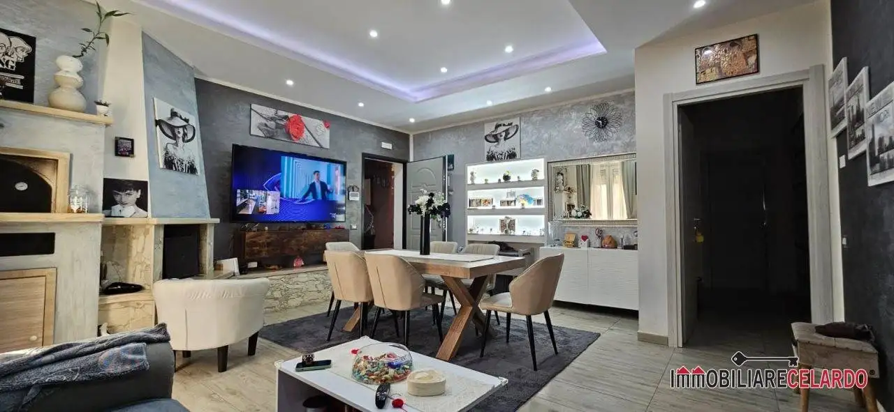 Villa in vendita a Colle di Val d'Elsa