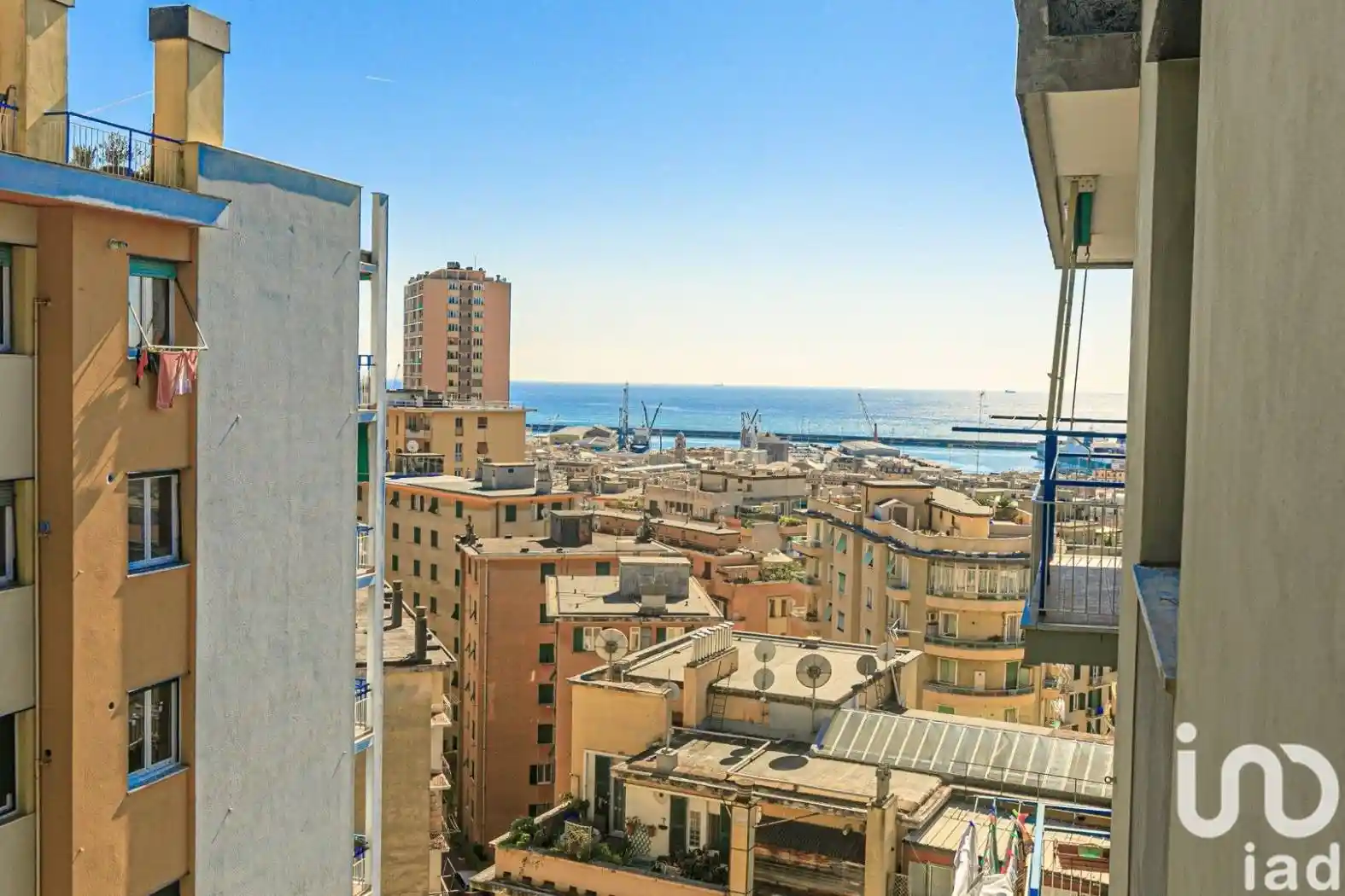 Appartamento in vendita a Genova