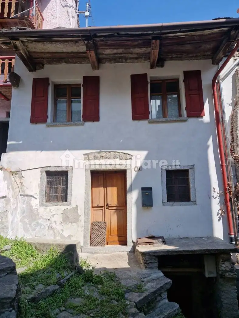 Casa indipendente in vendita a Varzo