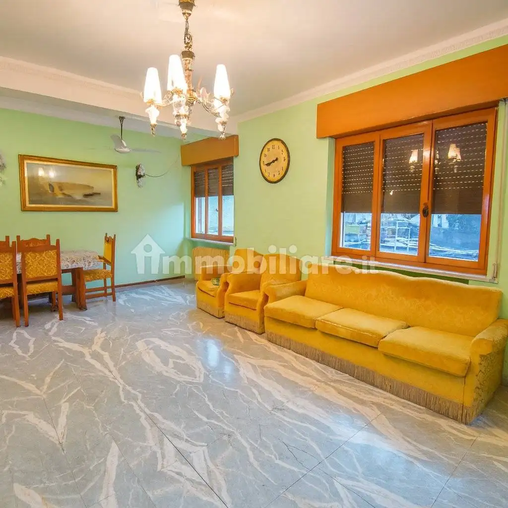 Villa unifamiliare via Venezia, Centro, Altissimo - foto 2