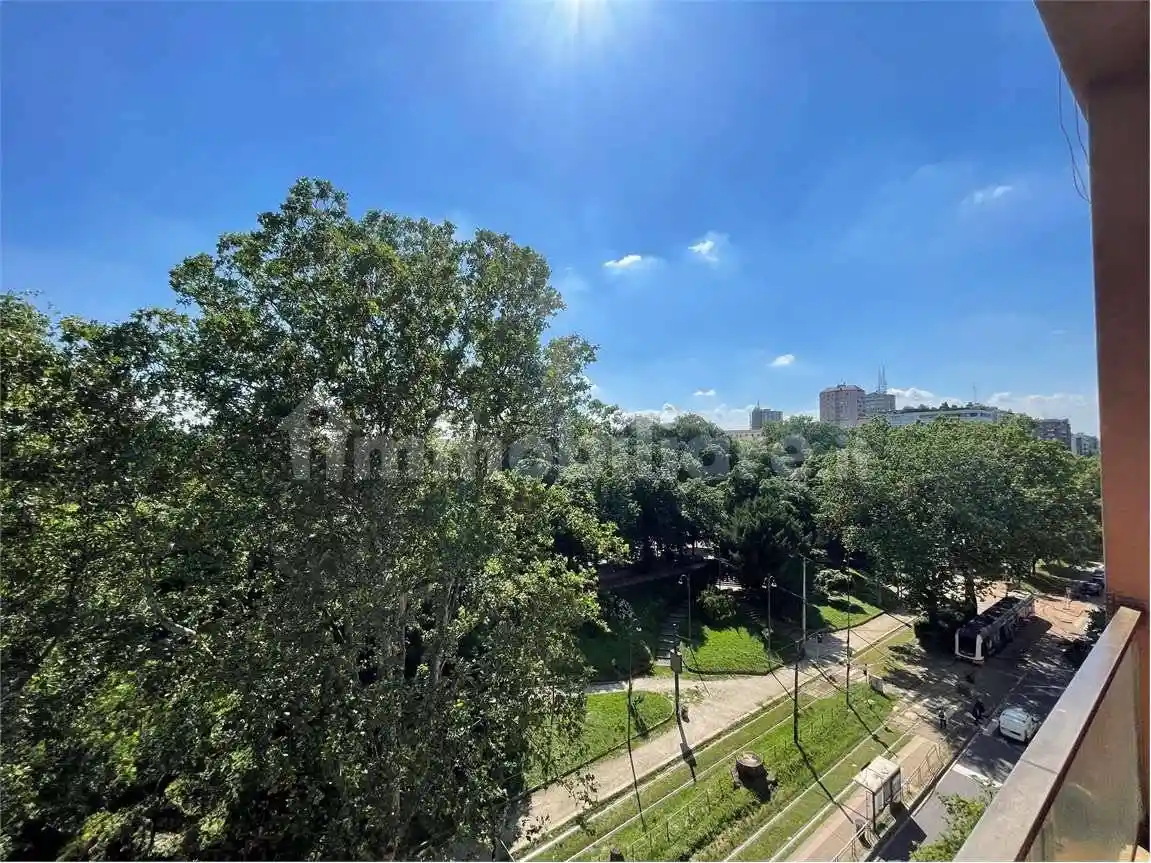 Quadrilocale viale Vittorio Veneto, Porta Venezia, Milano - foto 4