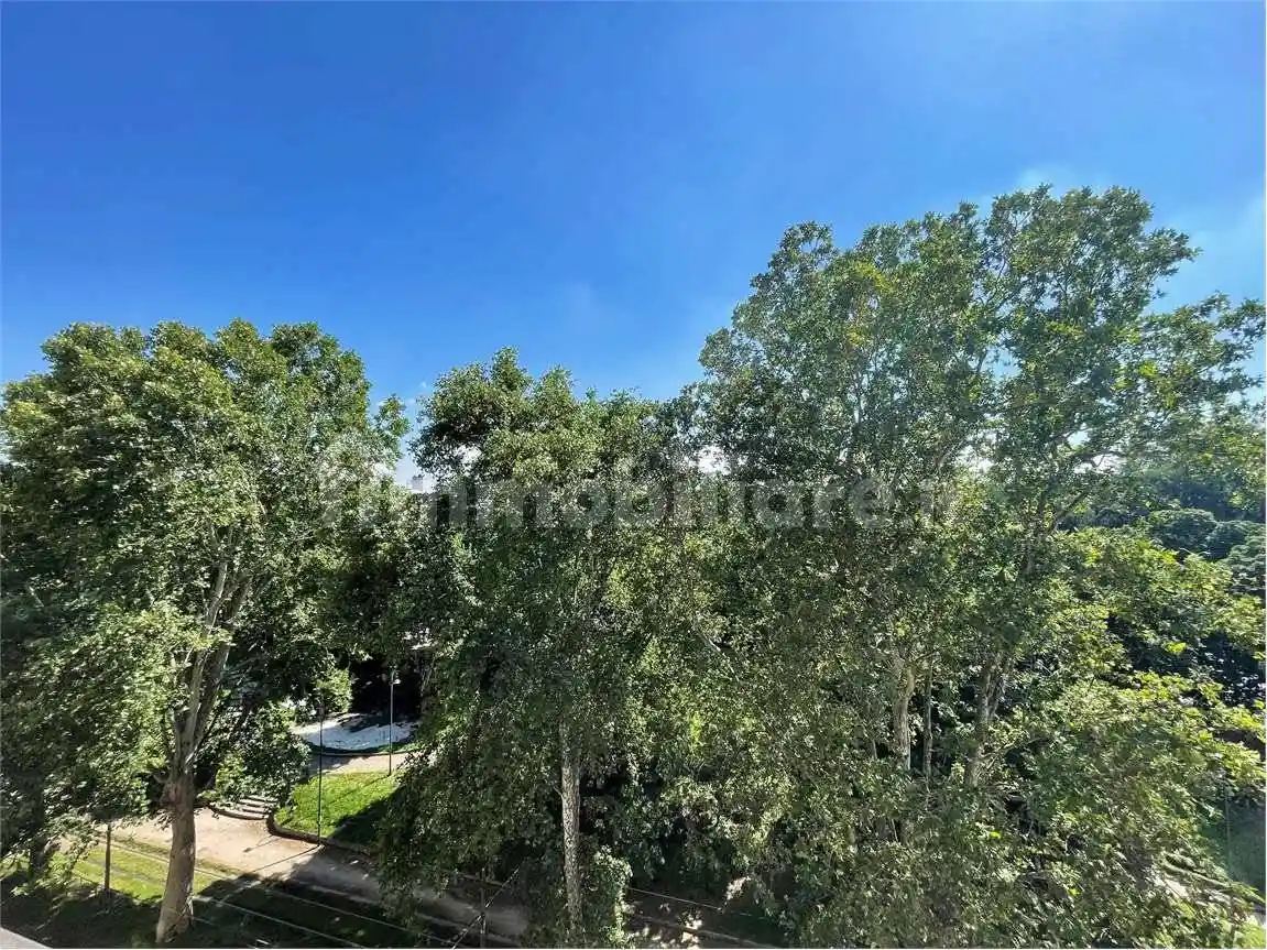 Quadrilocale viale Vittorio Veneto, Porta Venezia, Milano - foto 5