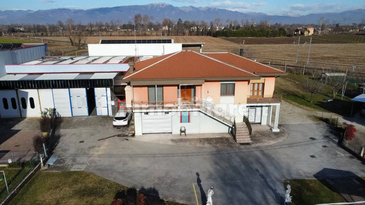 Casa indipendente in vendita a Castello di Godego