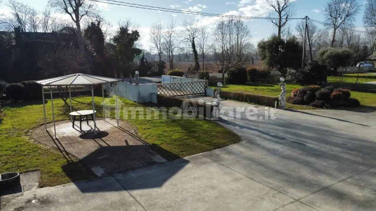 Terratetto unifamiliare viale dei Martiri, Alberone, Castello di Godego - foto 2