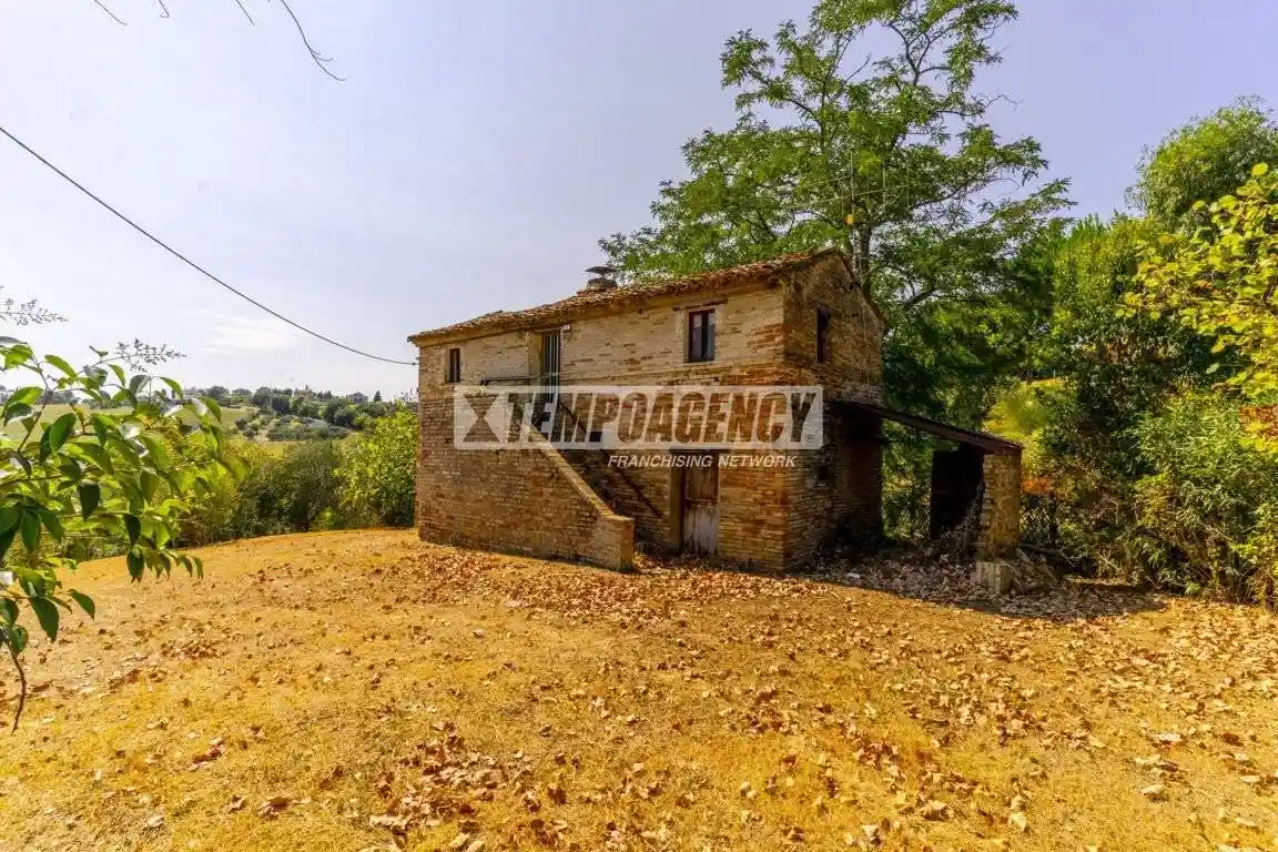 Rustico - Casale in vendita a Morrovalle