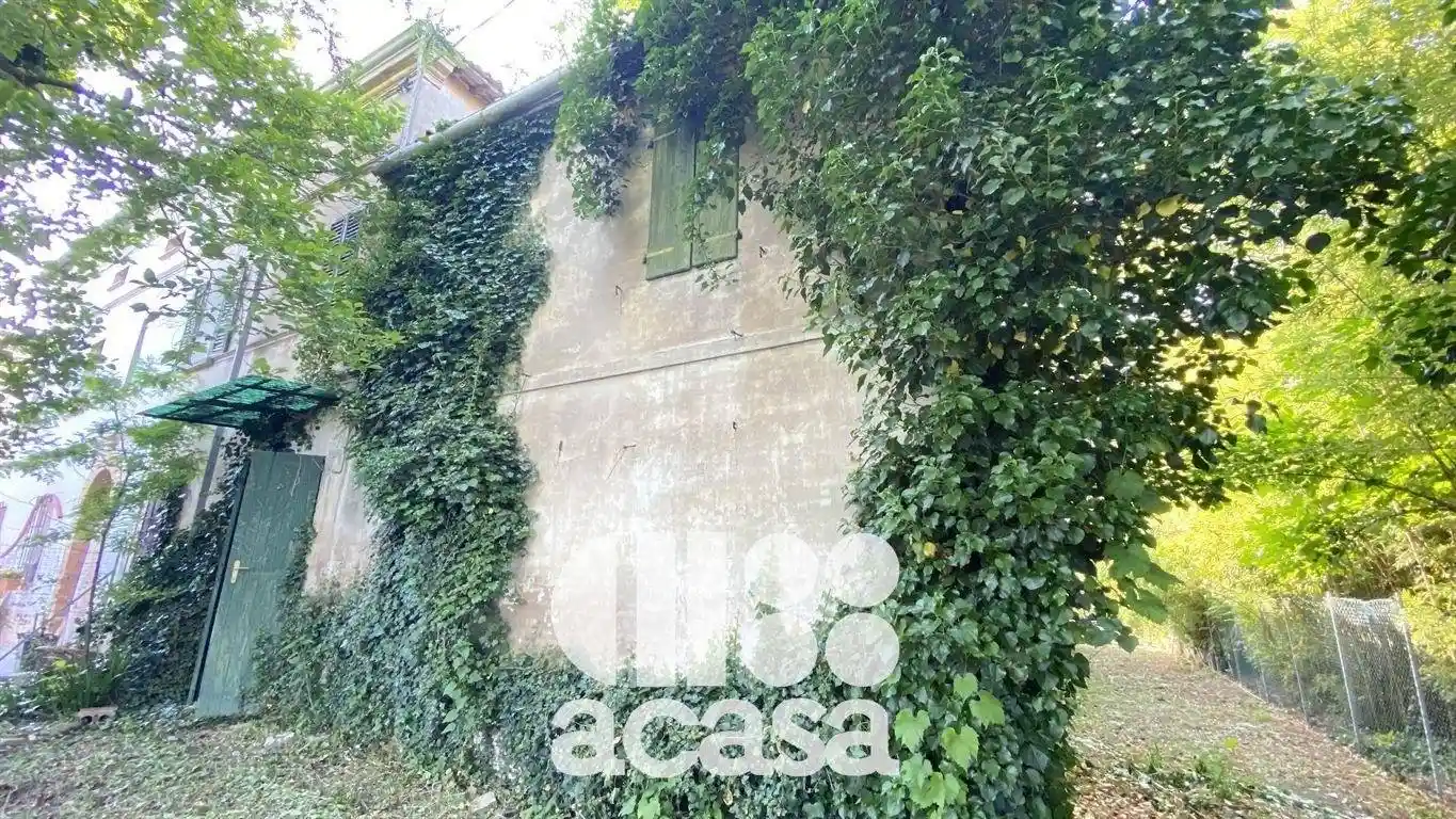 Terratetto plurifamiliare 900 m², da ristrutturare, San Pietro in Vincoli - San Pietro in Campiano, Ravenna - foto 3