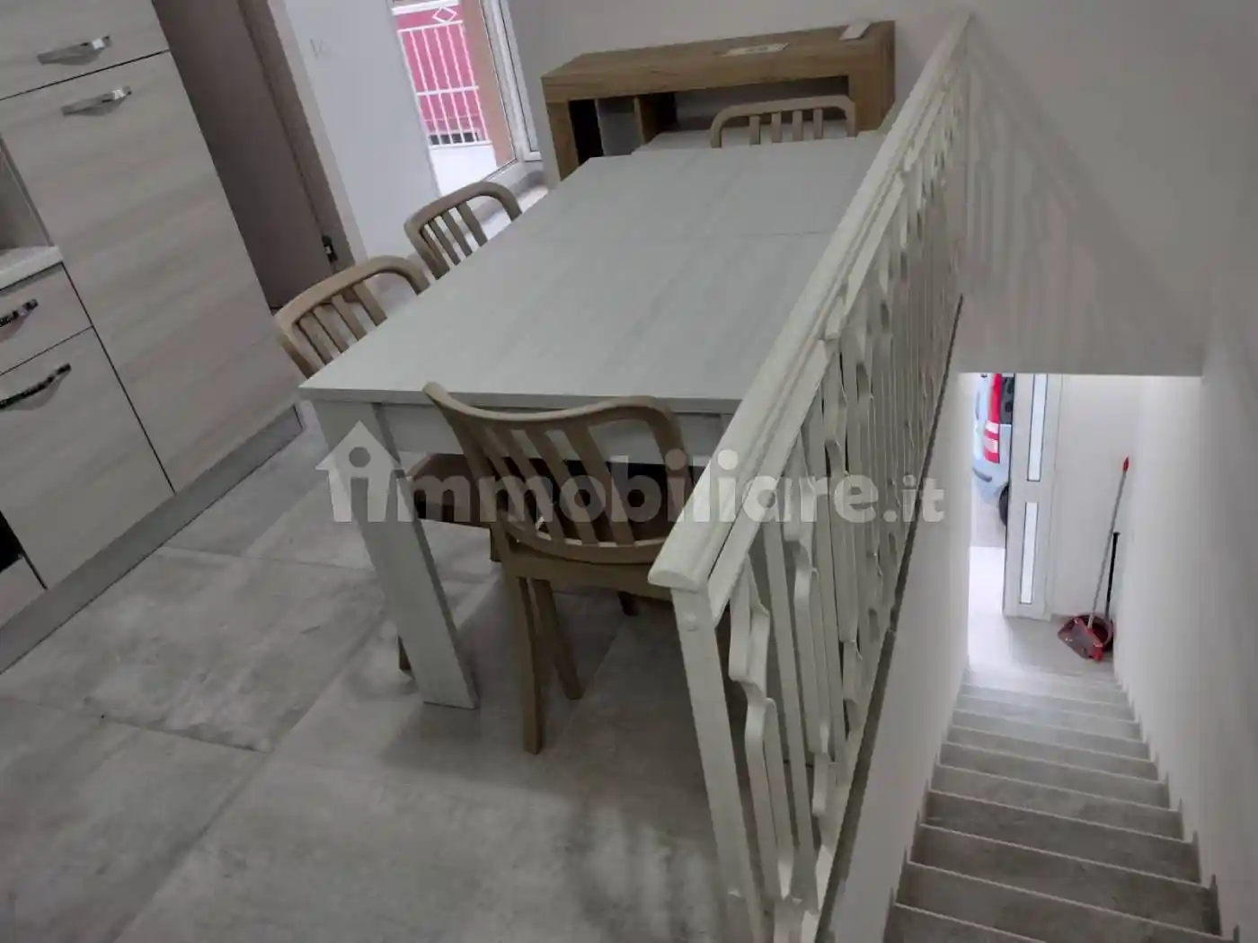 Palazzo - Edificio in Affitto - foto 2