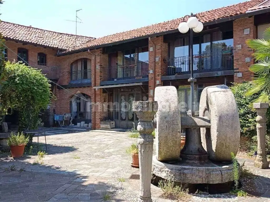 Palazzo - Edificio in Vendita - foto 2