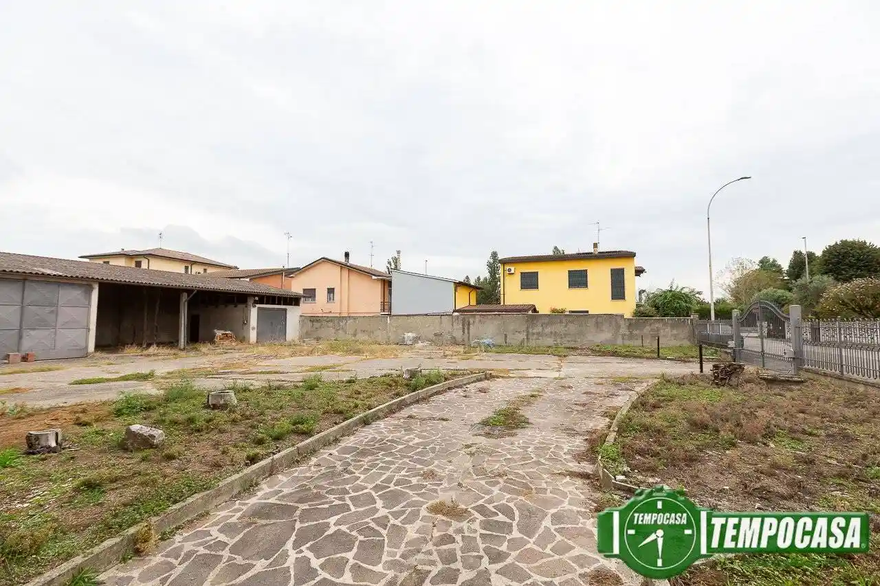 Villa unifamiliare via Dante Alighieri, Centro, Borghetto Lodigiano - foto 3