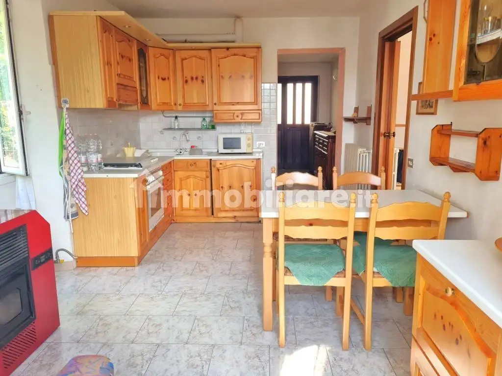 Appartamento in vendita a Colli Verdi