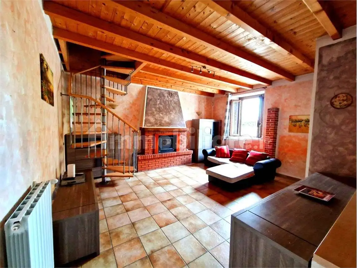 Appartamento in vendita a Ispra