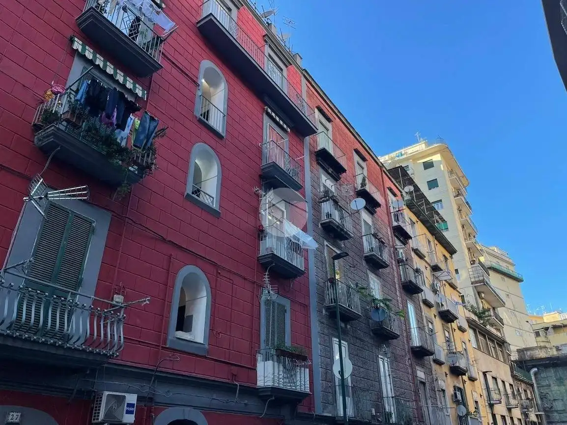 Appartamento in vendita a Napoli