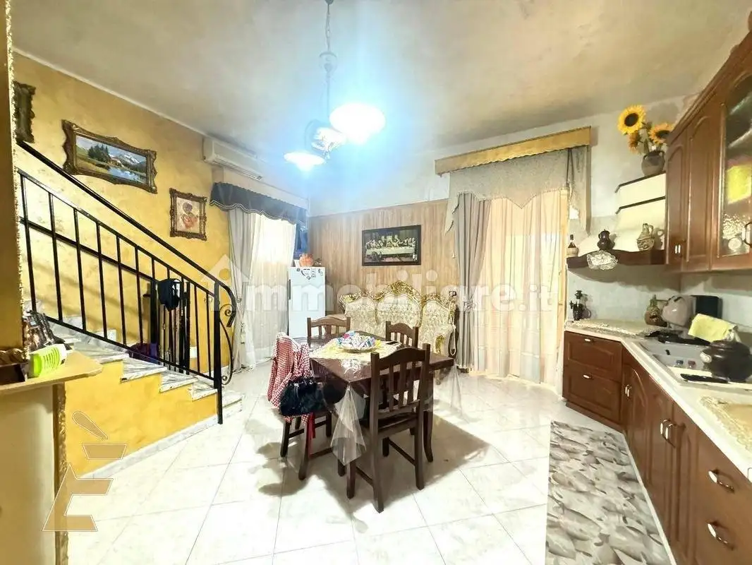 Appartamento in vendita a Acerra