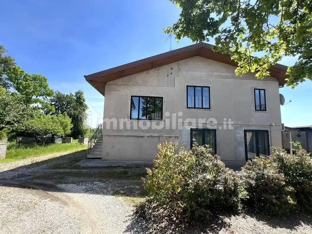 Terratetto unifamiliare 115 m², buono stato, Villimpenta - foto 2