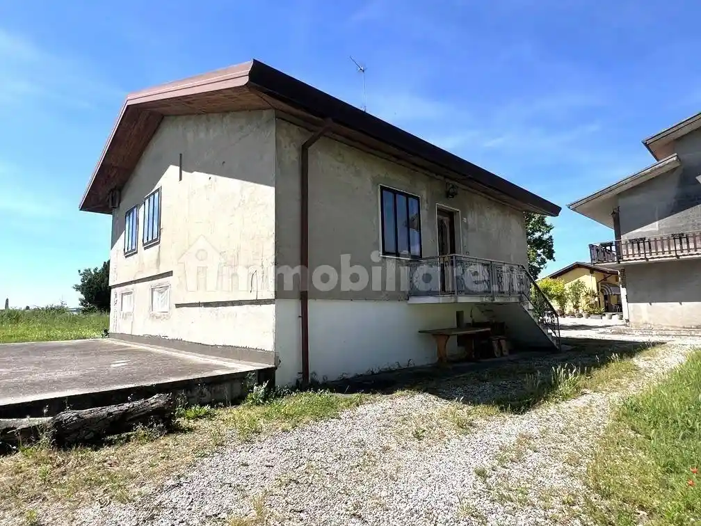 Terratetto unifamiliare 115 m², buono stato, Villimpenta - foto 3