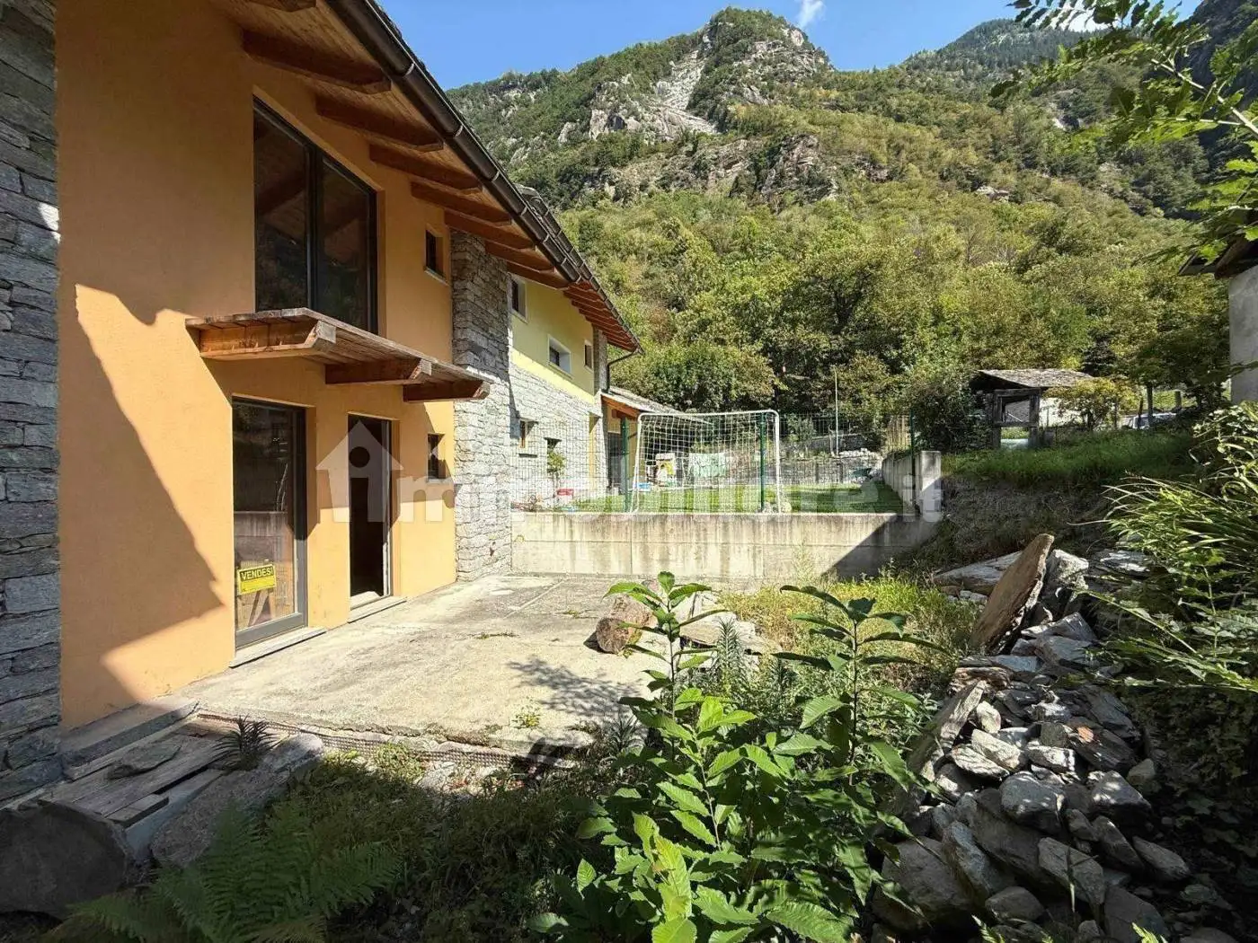 Casa indipendente in vendita a Villa di Chiavenna