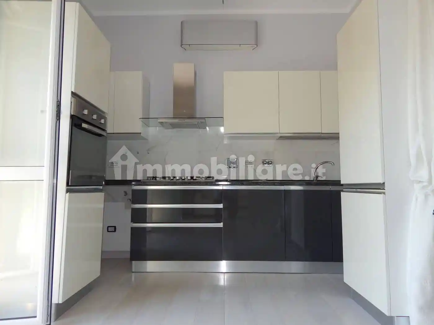 Monolocale corso Europa 1471, Quarto, Genova - foto 3