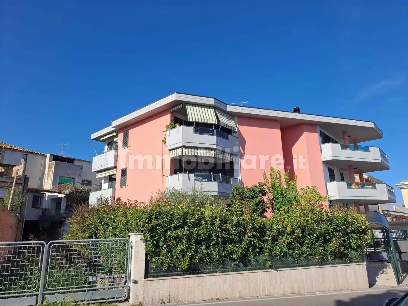 Appartamento in vendita a Nereto