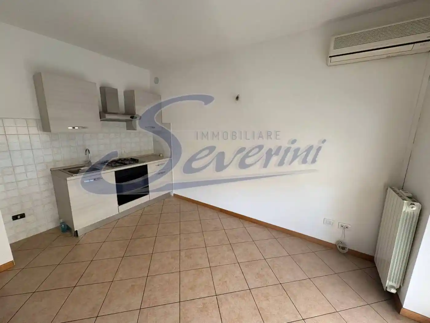 Trilocale via Bellinzona 246, Ponte Chiasso, Como - foto 2