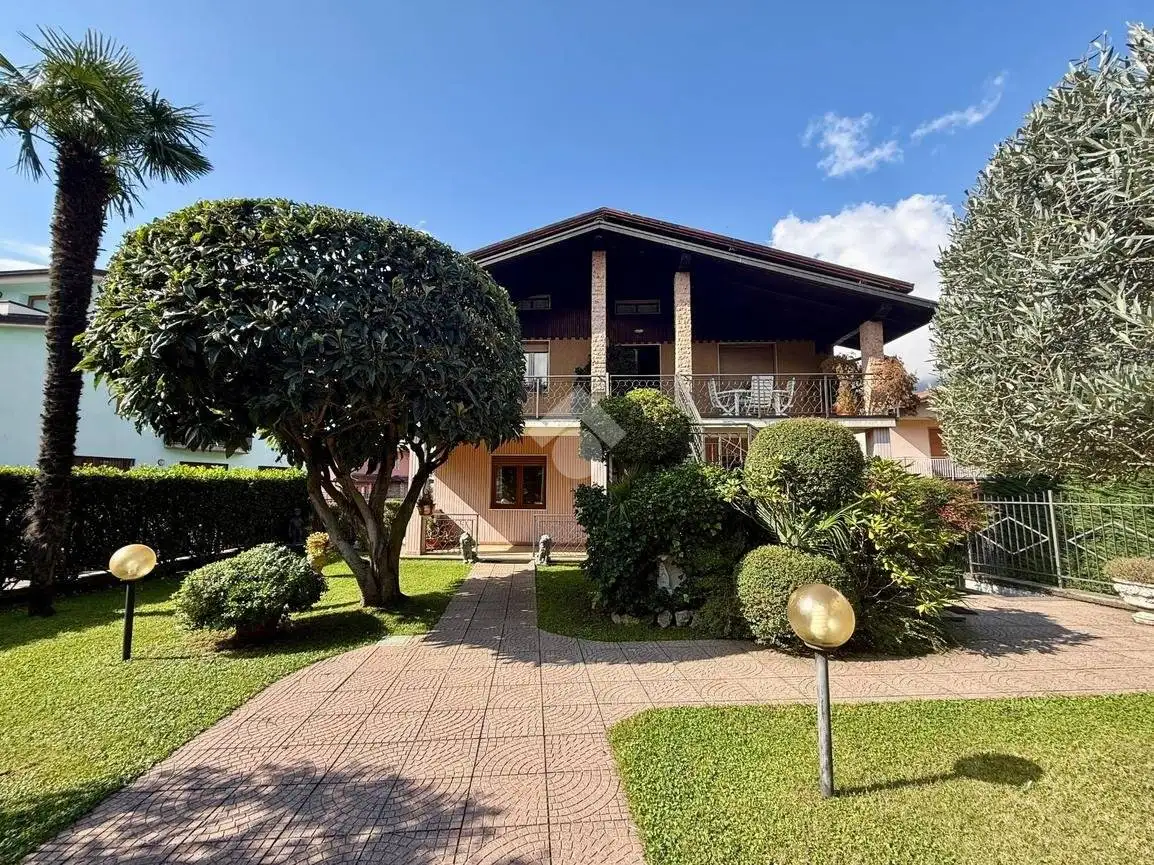 Villa in vendita a Pian Camuno