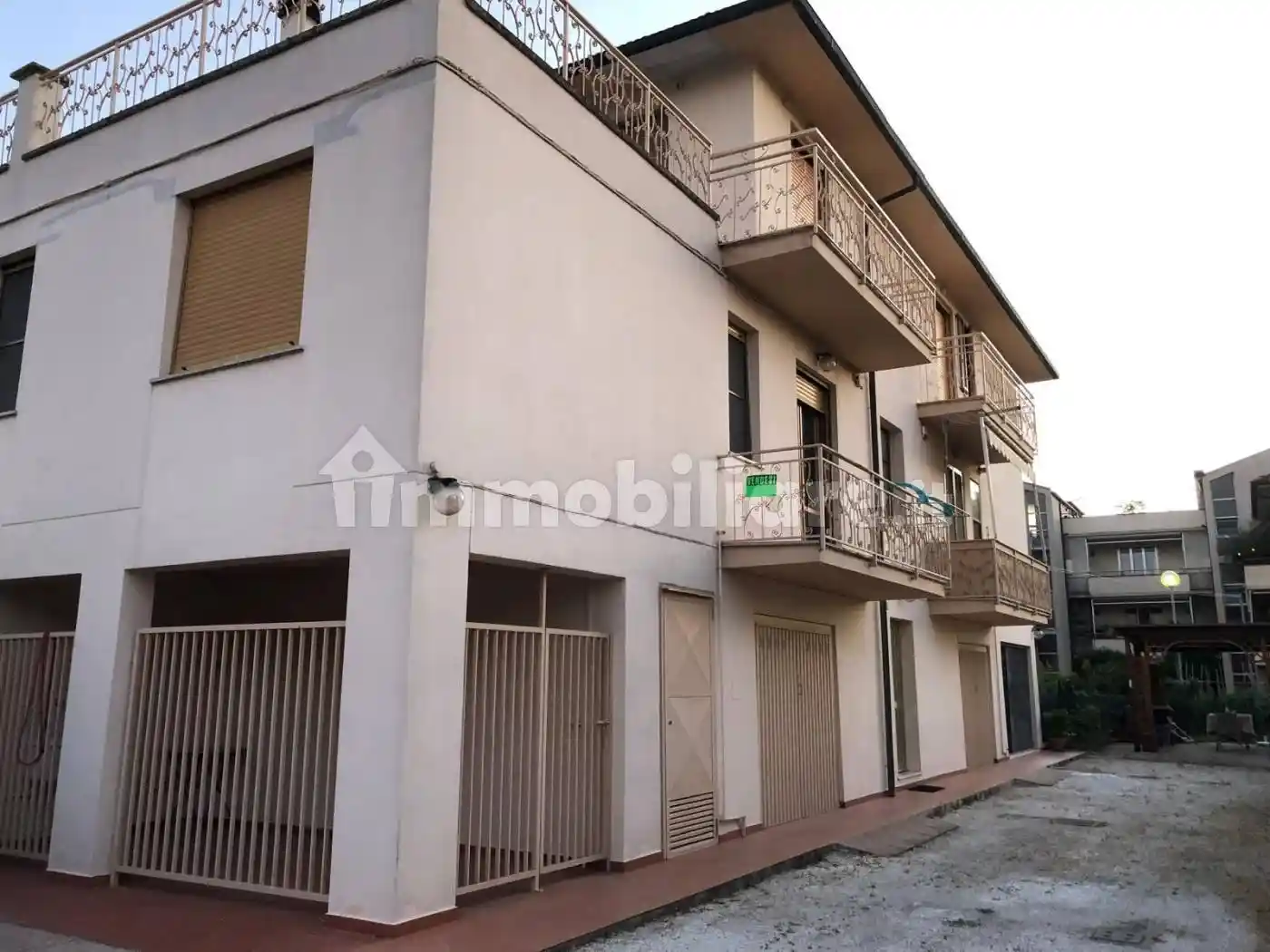 Appartamento in vendita a Cascina