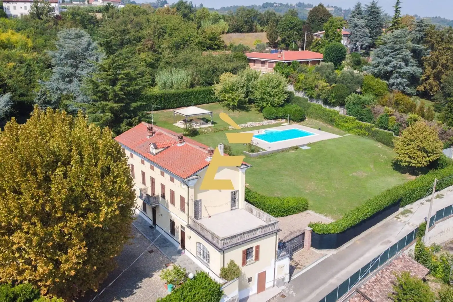 Villa in vendita a Pietra Marazzi