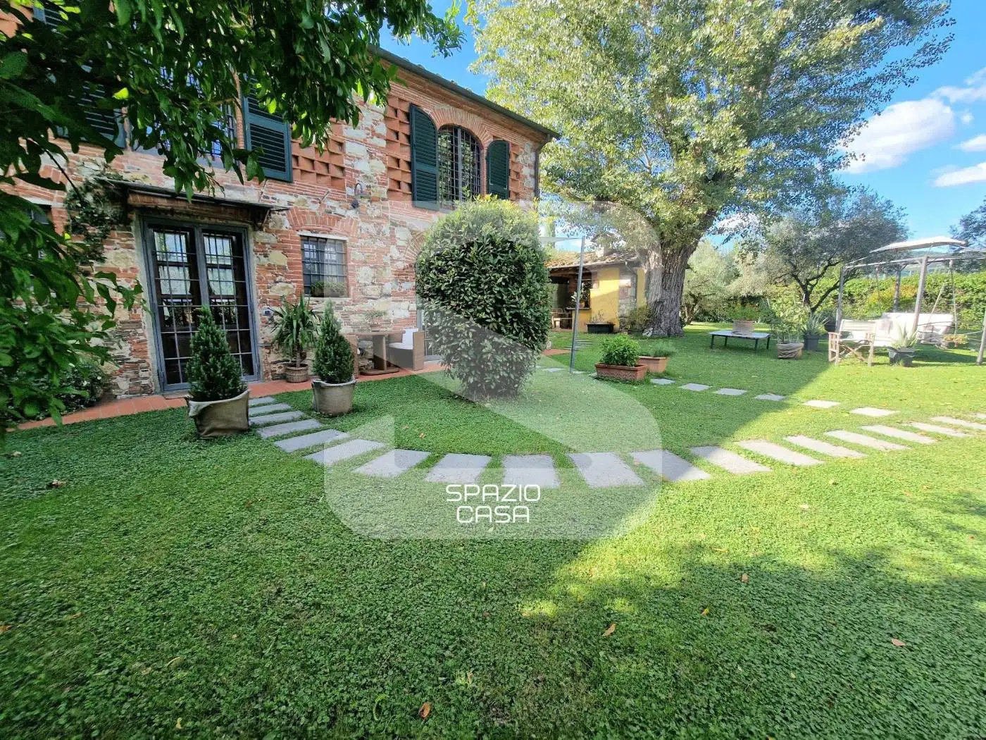 Rustico - Casale in vendita a Lucca