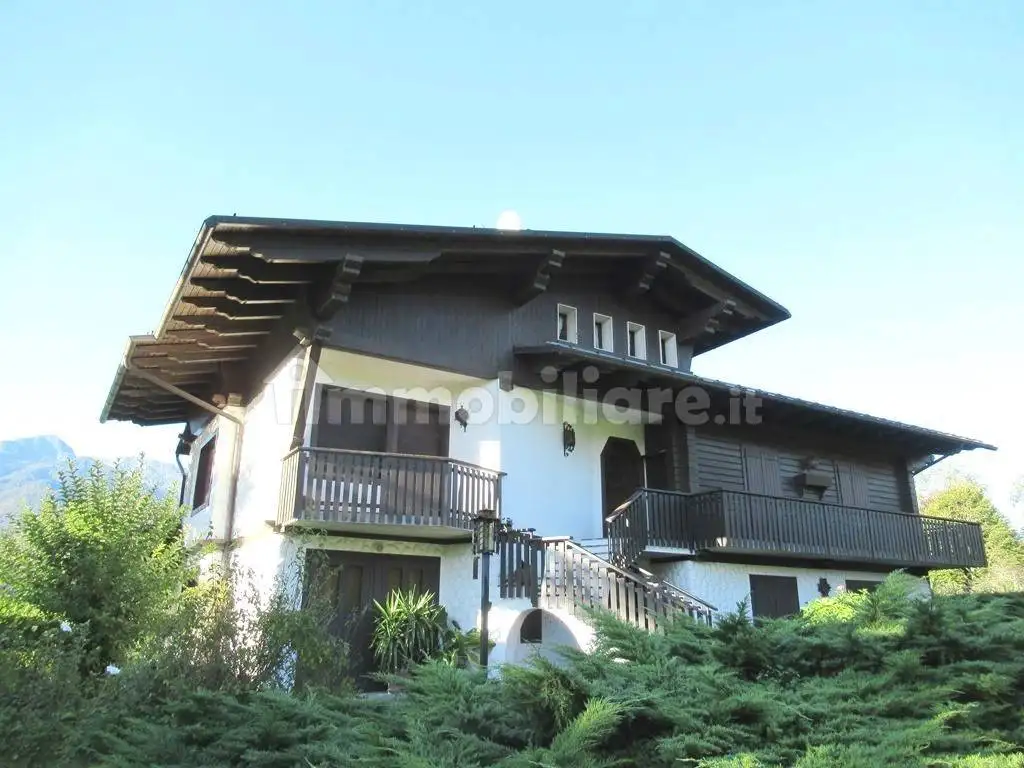 Villa in vendita a Enemonzo