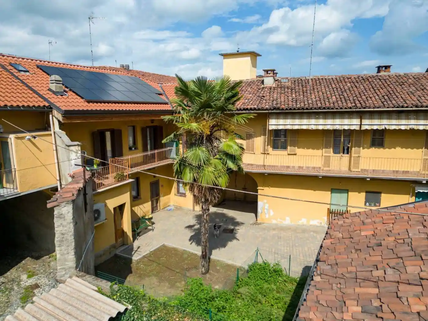 Palazzo - Edificio in vendita a Pianezza