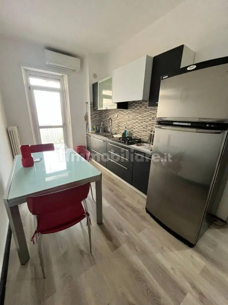 Trilocale viale Camillo Benso di Cavour 6, Centro, Chivasso - foto 4