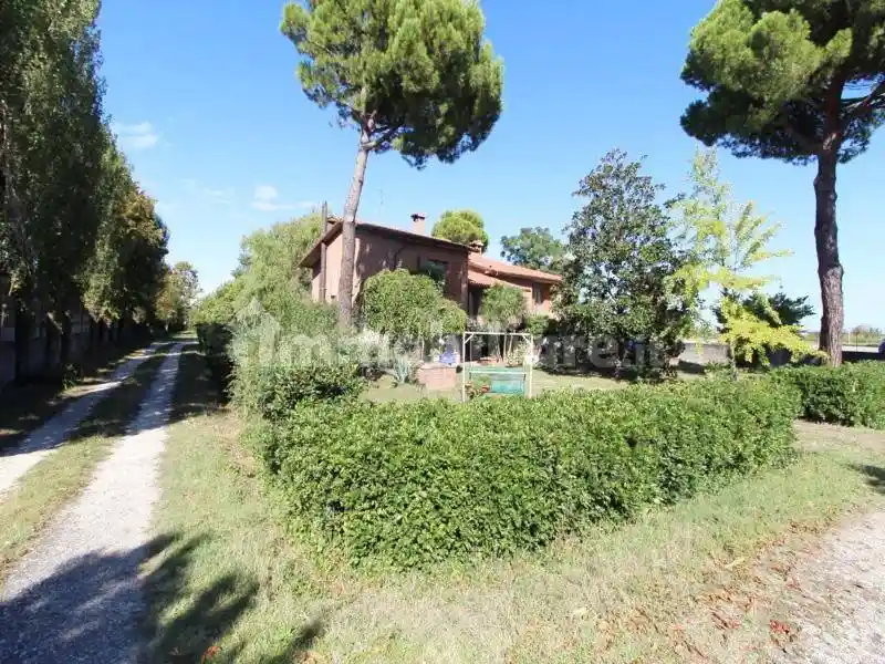 Villa bifamiliare, buono stato, 545 m², Fornace Zarattini, Ravenna - foto 2