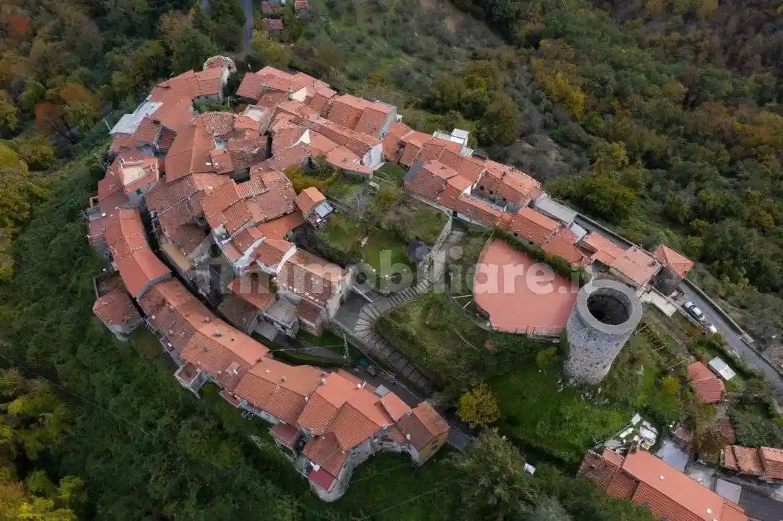 Casa indipendente in vendita a Fivizzano