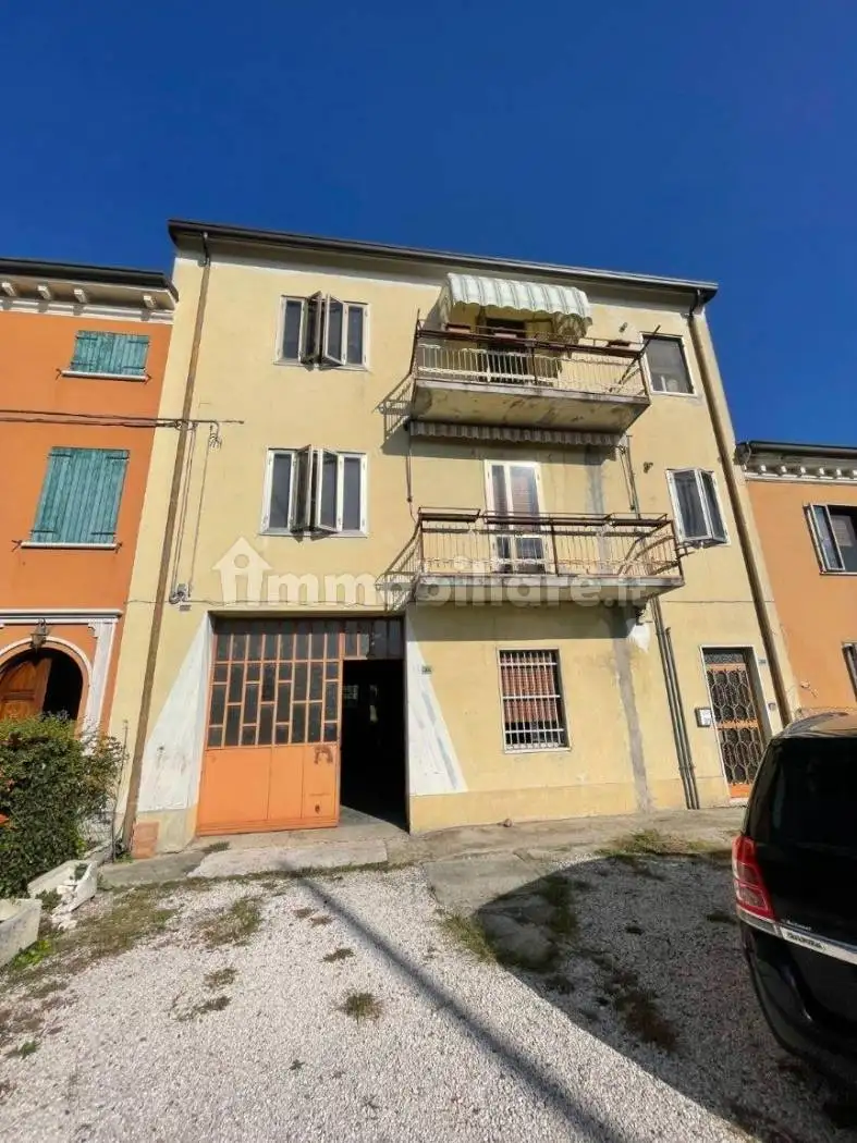 Casa indipendente in vendita a Sorgà