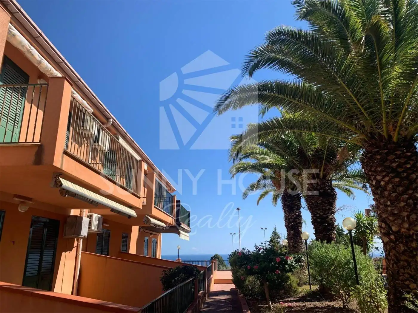 Appartamento in vendita a Pollina