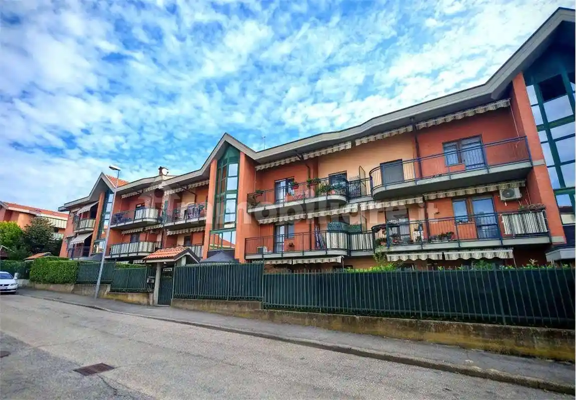 Appartamento in vendita a Trofarello