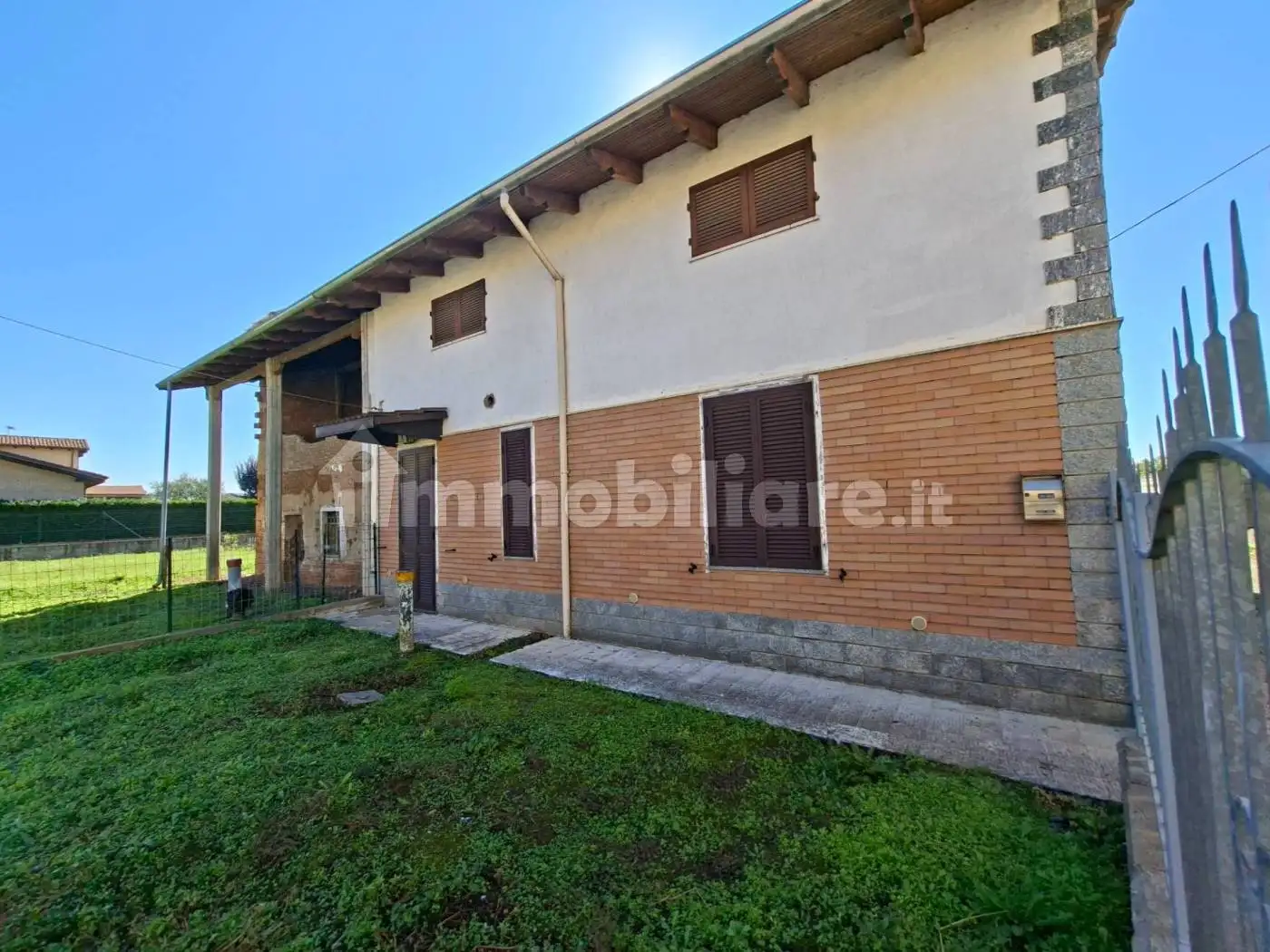 Casa indipendente in vendita a Alessandria