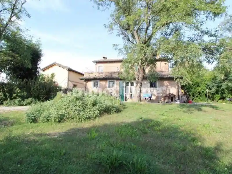 Rustico - Casale in vendita a Ravenna