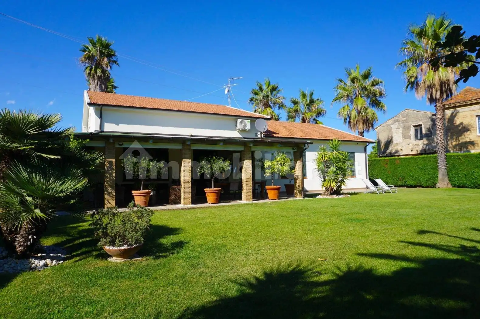 Villa in vendita a Roseto degli Abruzzi