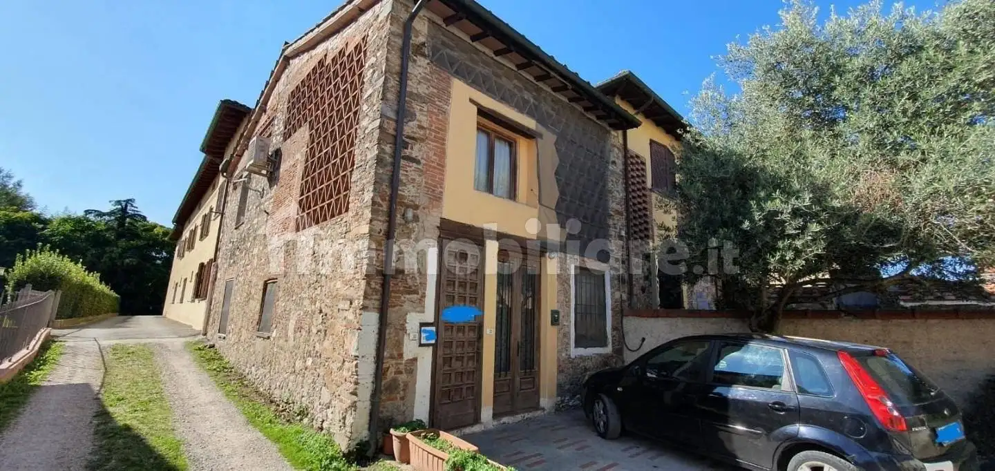 Casa indipendente in vendita a Lucca
